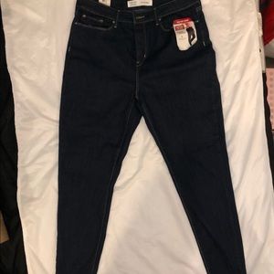 Levi skinny jeans